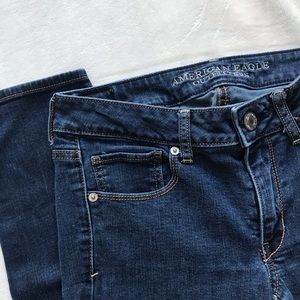 American Eagle dark wash super skinny jeans